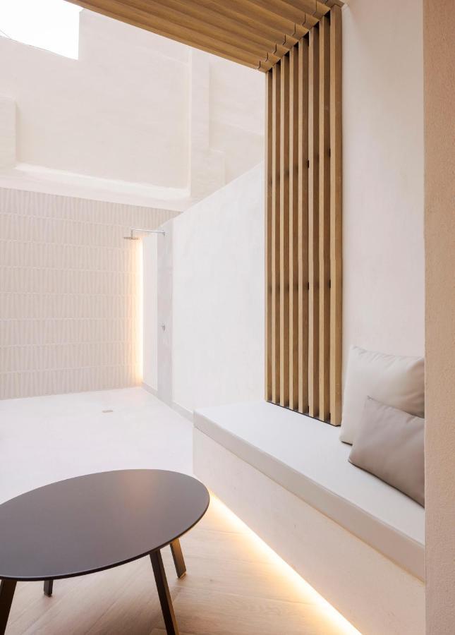 Blanq Ruzafa Hotel บาเลนเซีย ภายนอก รูปภาพ