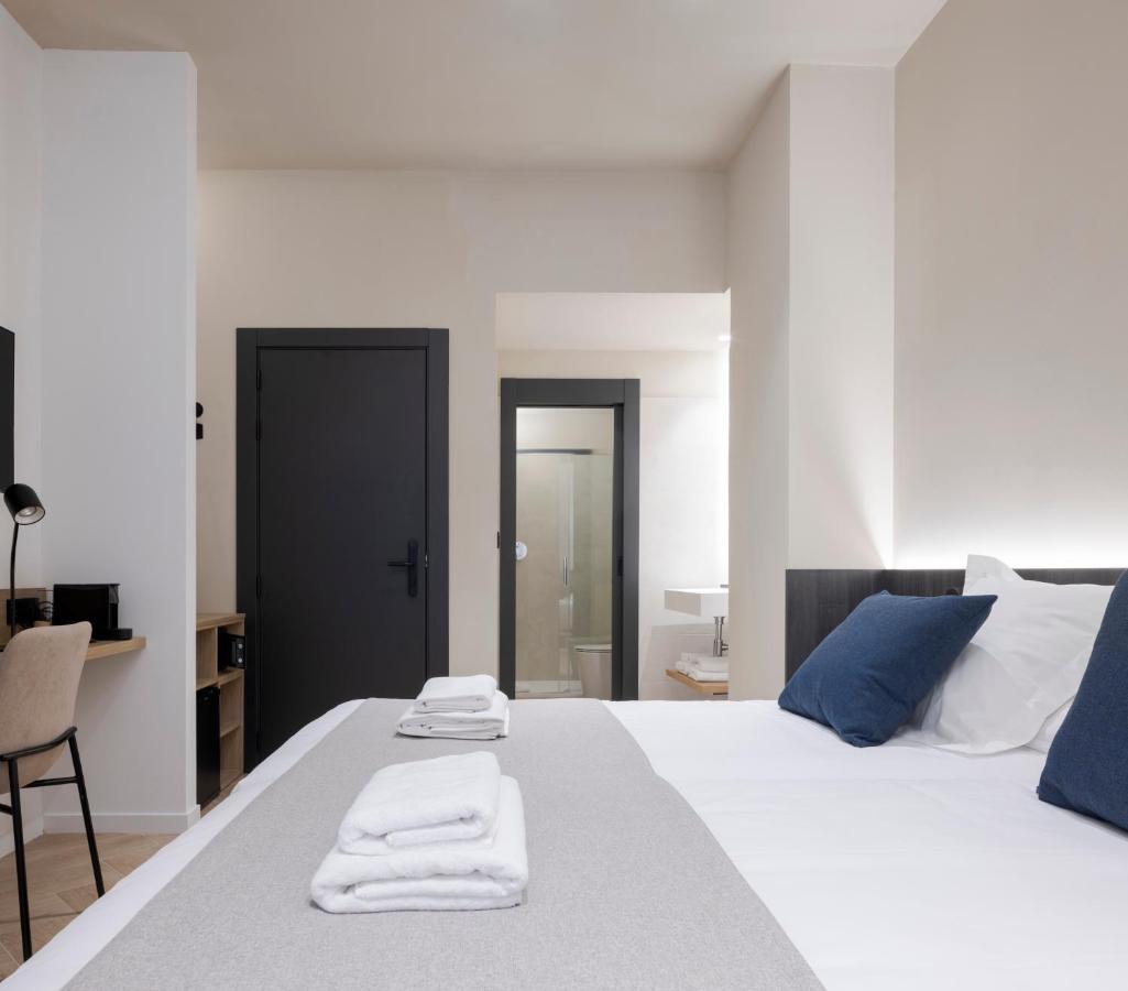 Blanq Ruzafa Hotel บาเลนเซีย ภายนอก รูปภาพ