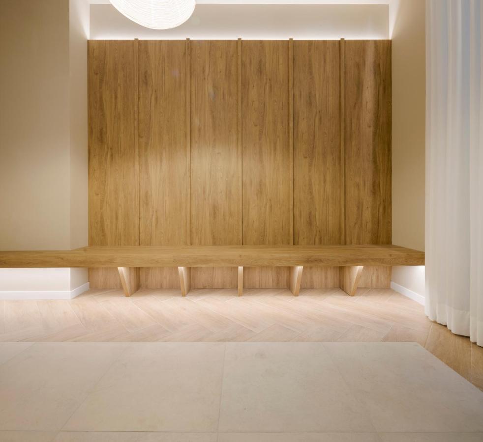 Blanq Ruzafa Hotel บาเลนเซีย ภายนอก รูปภาพ